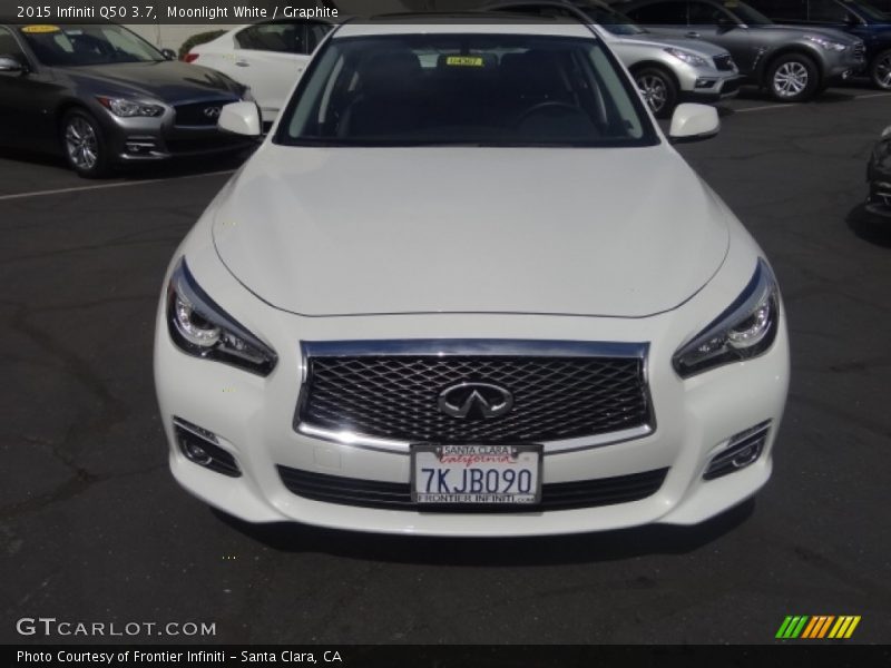 Moonlight White / Graphite 2015 Infiniti Q50 3.7