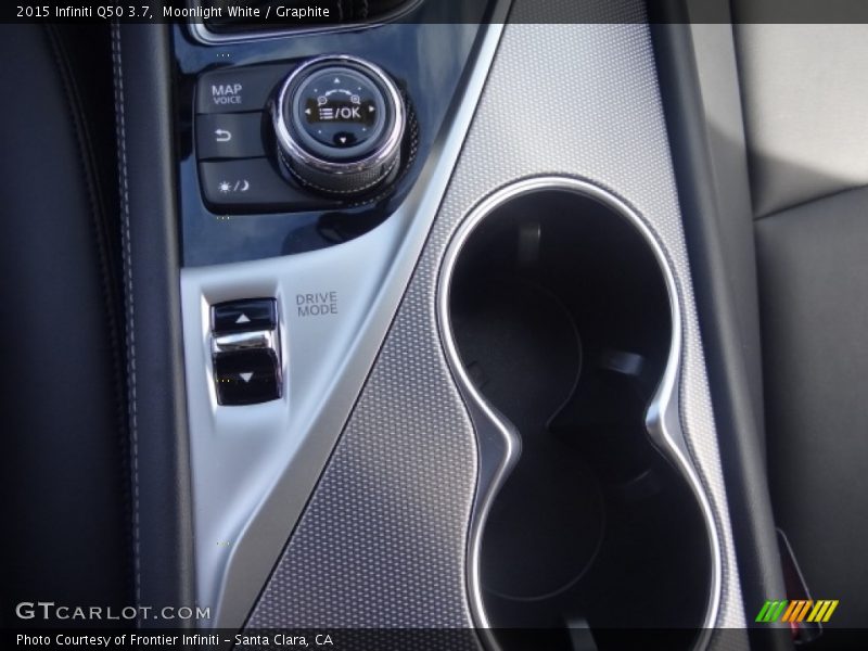 Moonlight White / Graphite 2015 Infiniti Q50 3.7