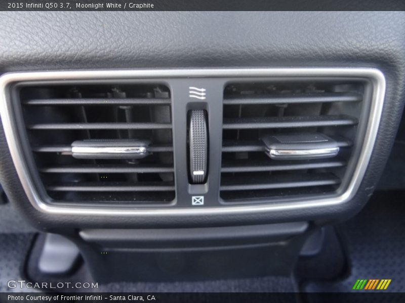 Moonlight White / Graphite 2015 Infiniti Q50 3.7