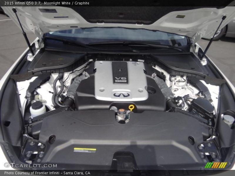 Moonlight White / Graphite 2015 Infiniti Q50 3.7