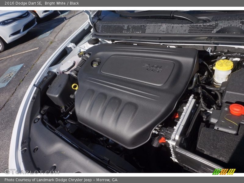 Bright White / Black 2016 Dodge Dart SE