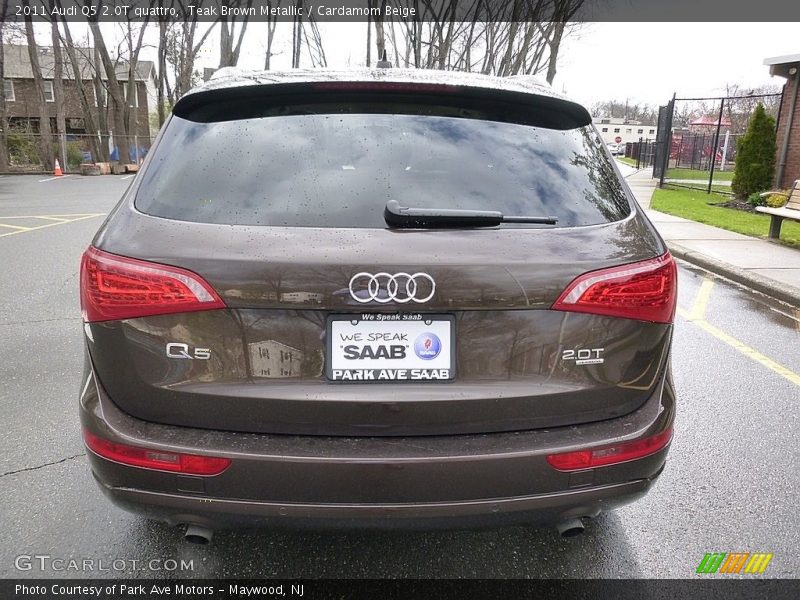 Teak Brown Metallic / Cardamom Beige 2011 Audi Q5 2.0T quattro