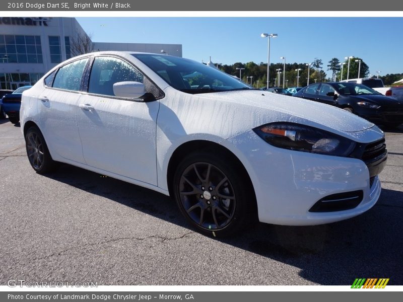 Bright White / Black 2016 Dodge Dart SE