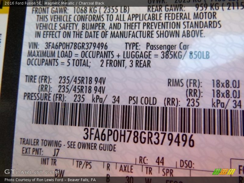 Magnetic Metallic / Charcoal Black 2016 Ford Fusion SE