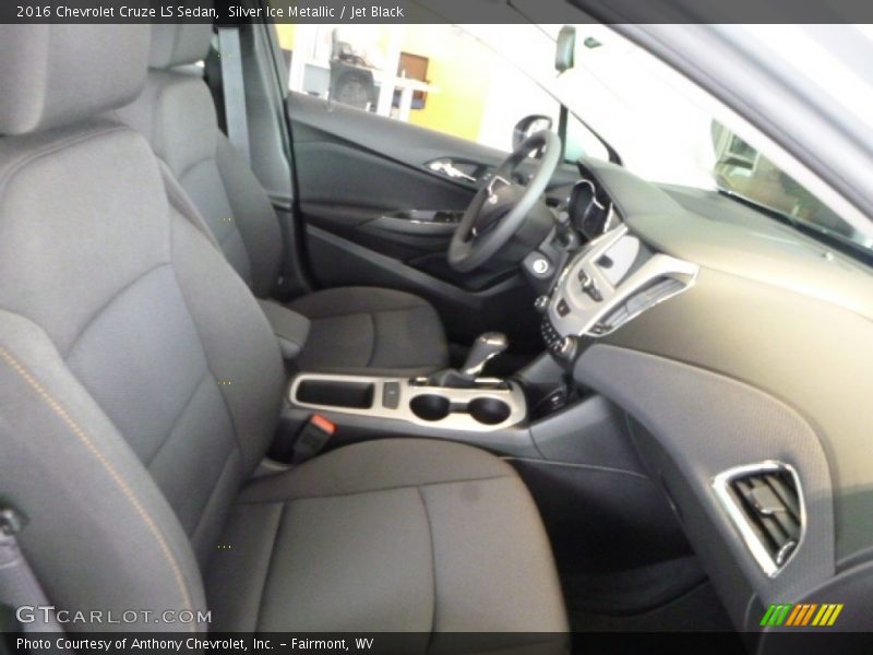 Silver Ice Metallic / Jet Black 2016 Chevrolet Cruze LS Sedan