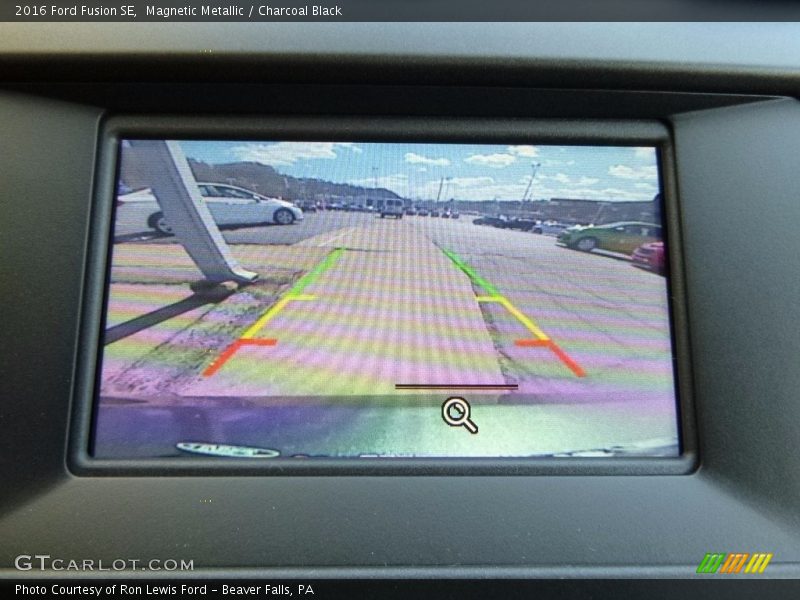 Magnetic Metallic / Charcoal Black 2016 Ford Fusion SE