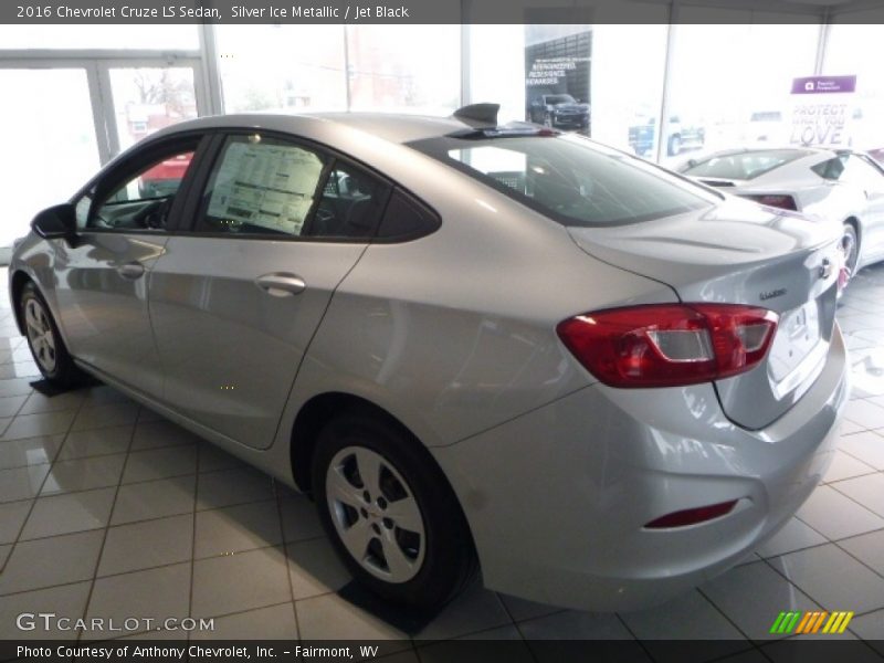 Silver Ice Metallic / Jet Black 2016 Chevrolet Cruze LS Sedan