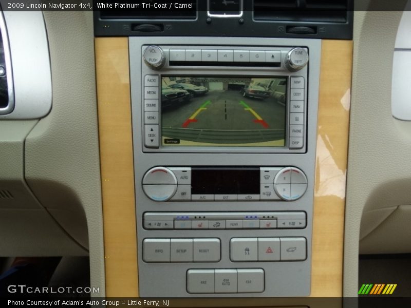 White Platinum Tri-Coat / Camel 2009 Lincoln Navigator 4x4