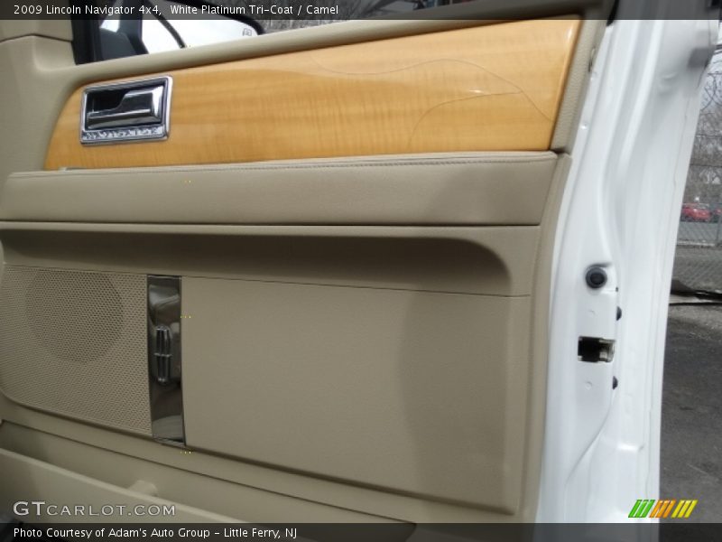 White Platinum Tri-Coat / Camel 2009 Lincoln Navigator 4x4