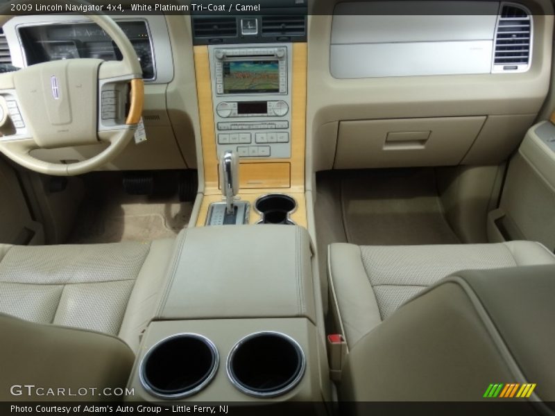 White Platinum Tri-Coat / Camel 2009 Lincoln Navigator 4x4