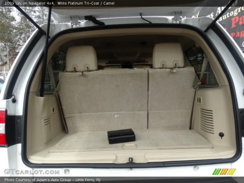 White Platinum Tri-Coat / Camel 2009 Lincoln Navigator 4x4