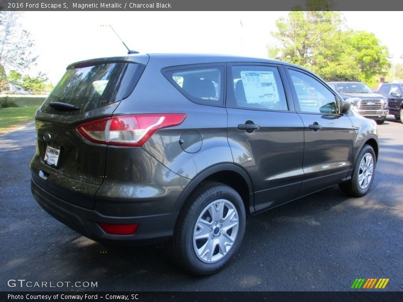 Magnetic Metallic / Charcoal Black 2016 Ford Escape S