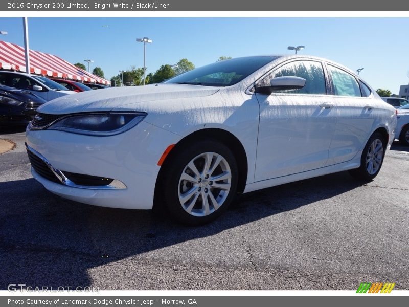 Bright White / Black/Linen 2016 Chrysler 200 Limited