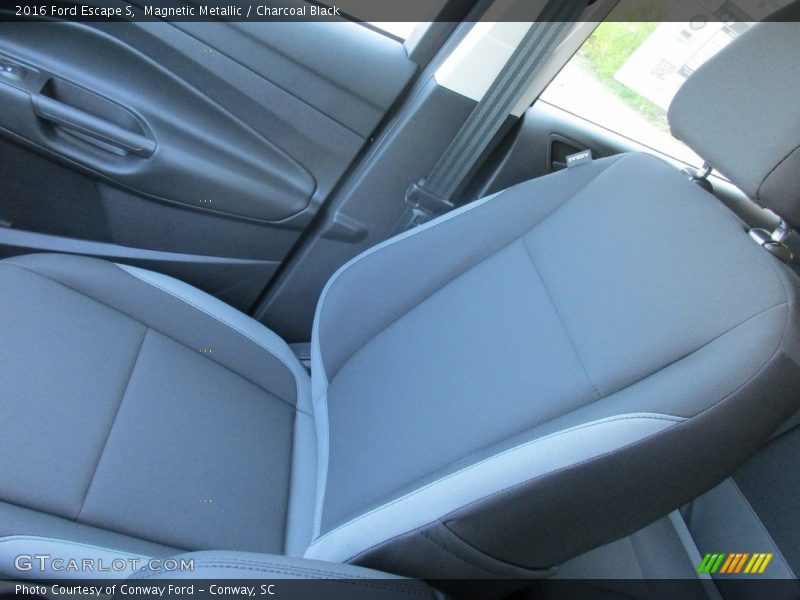 Magnetic Metallic / Charcoal Black 2016 Ford Escape S