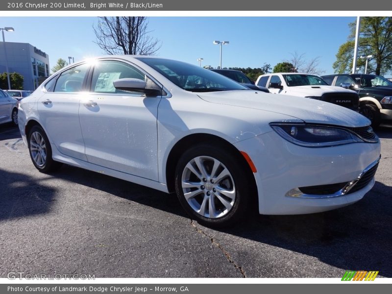 Bright White / Black/Linen 2016 Chrysler 200 Limited