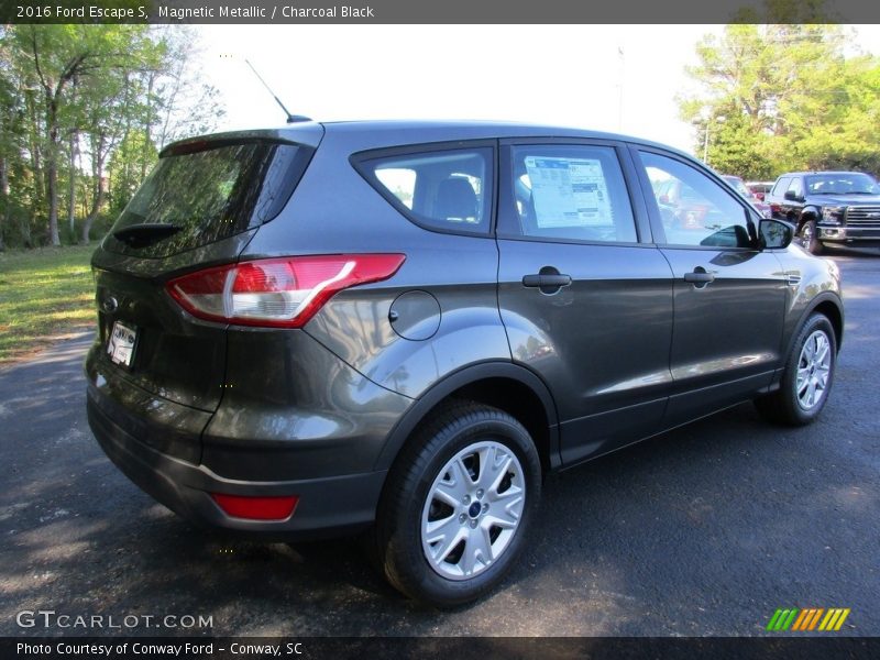 Magnetic Metallic / Charcoal Black 2016 Ford Escape S