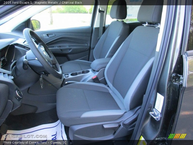Magnetic Metallic / Charcoal Black 2016 Ford Escape S