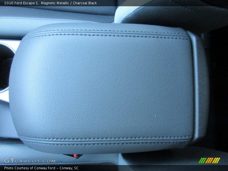 Magnetic Metallic / Charcoal Black 2016 Ford Escape S