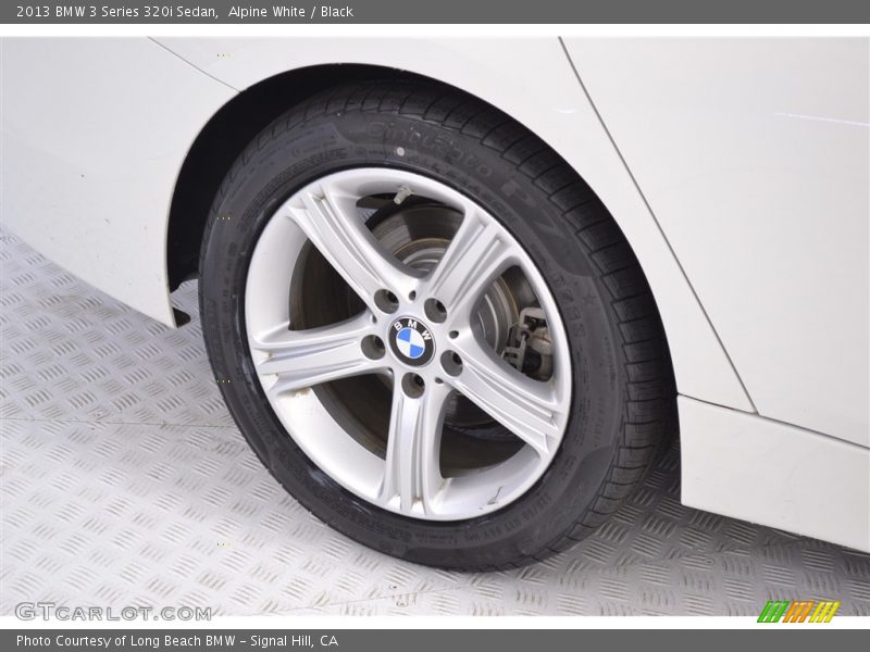 Alpine White / Black 2013 BMW 3 Series 320i Sedan