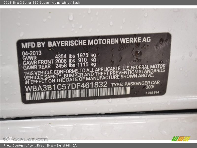Alpine White / Black 2013 BMW 3 Series 320i Sedan