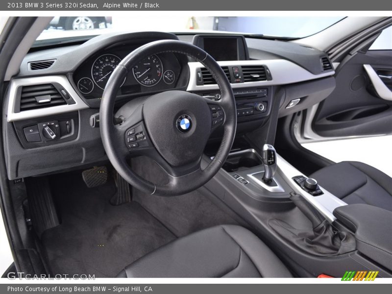 Alpine White / Black 2013 BMW 3 Series 320i Sedan