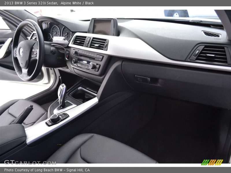 Alpine White / Black 2013 BMW 3 Series 320i Sedan