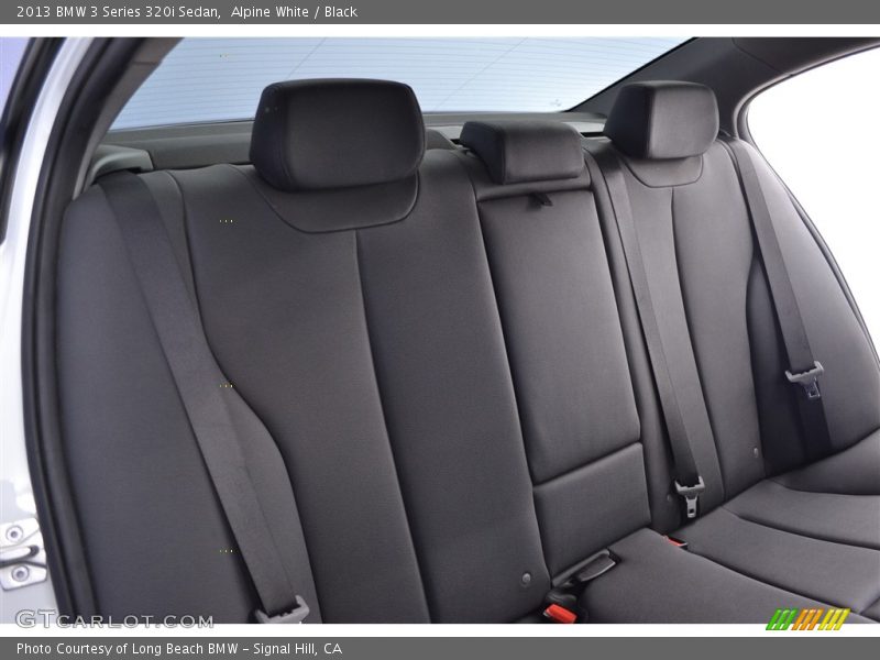 Alpine White / Black 2013 BMW 3 Series 320i Sedan