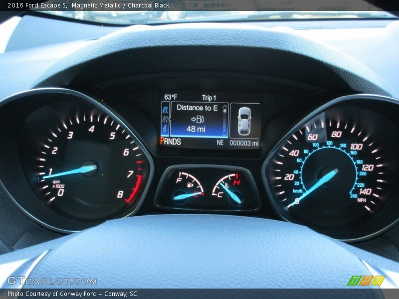 Magnetic Metallic / Charcoal Black 2016 Ford Escape S