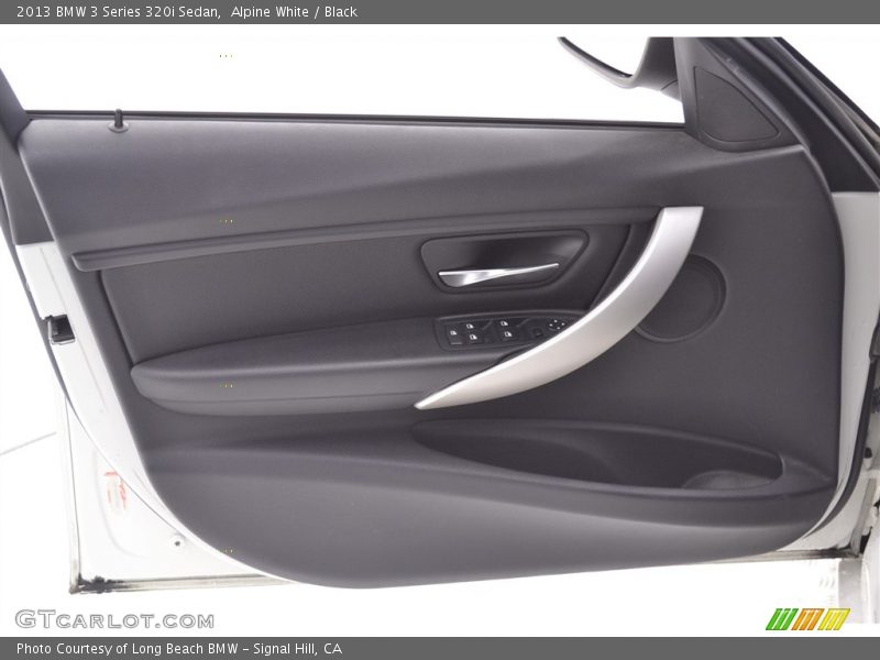 Alpine White / Black 2013 BMW 3 Series 320i Sedan