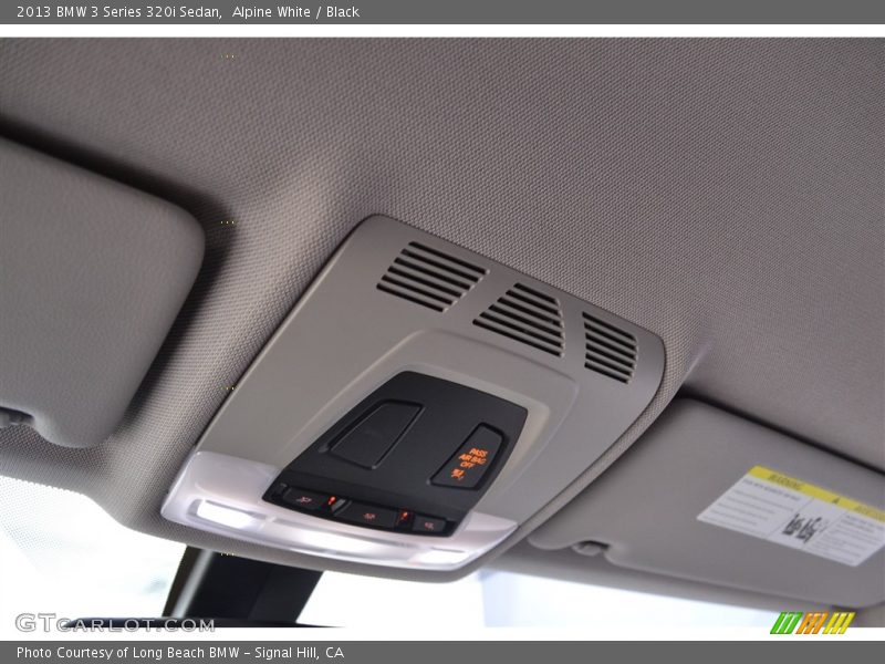 Alpine White / Black 2013 BMW 3 Series 320i Sedan