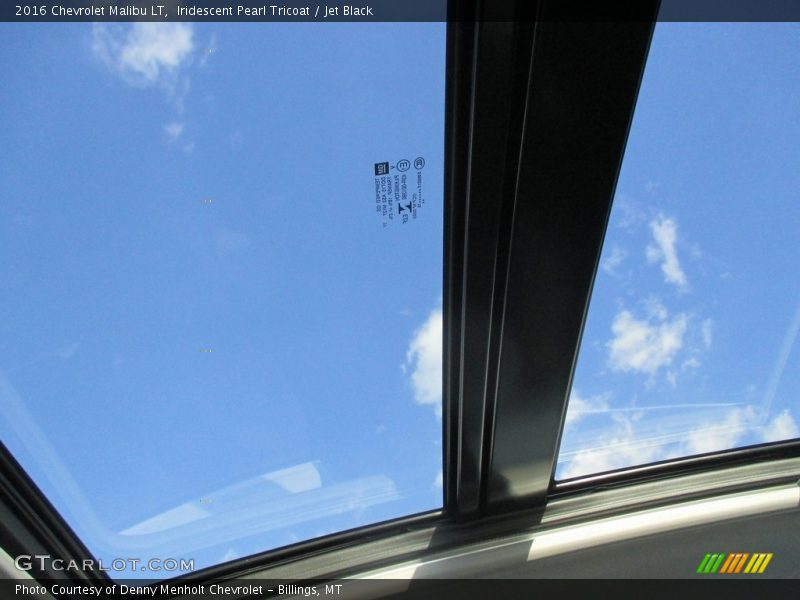 Iridescent Pearl Tricoat / Jet Black 2016 Chevrolet Malibu LT
