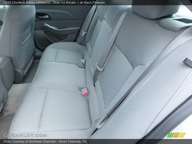 Silver Ice Metallic / Jet Black/Titanium 2016 Chevrolet Malibu Limited LS