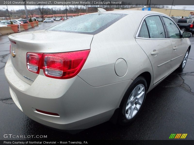 Champagne Silver Metallic / Cocoa/Light Neutral 2016 Chevrolet Malibu Limited LT