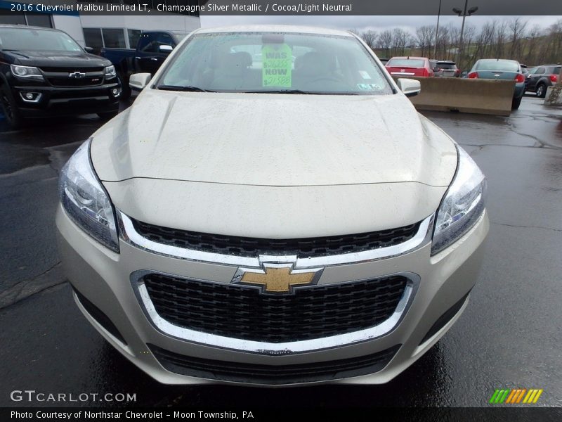 Champagne Silver Metallic / Cocoa/Light Neutral 2016 Chevrolet Malibu Limited LT