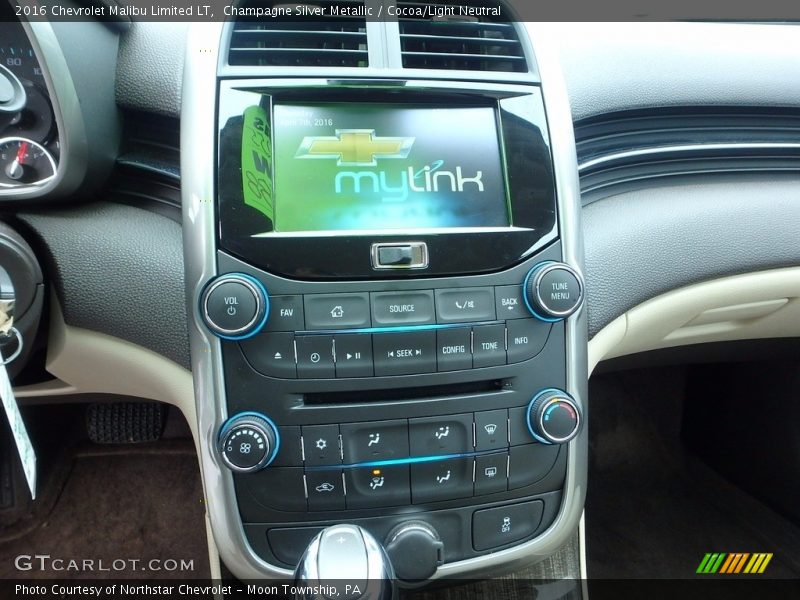 Champagne Silver Metallic / Cocoa/Light Neutral 2016 Chevrolet Malibu Limited LT