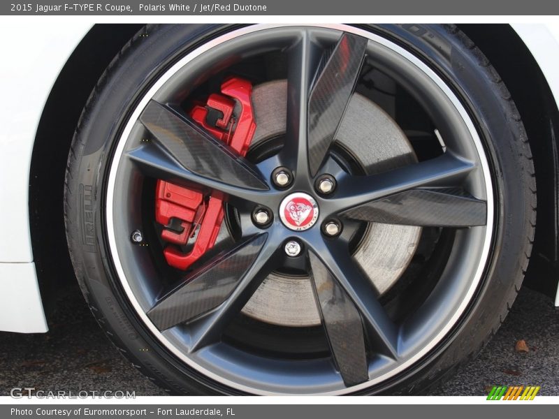Polaris White / Jet/Red Duotone 2015 Jaguar F-TYPE R Coupe