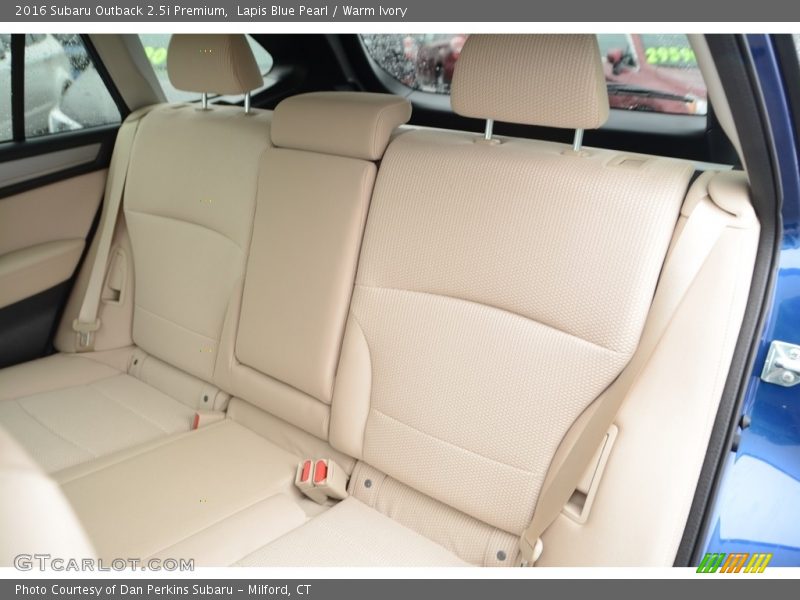 Lapis Blue Pearl / Warm Ivory 2016 Subaru Outback 2.5i Premium