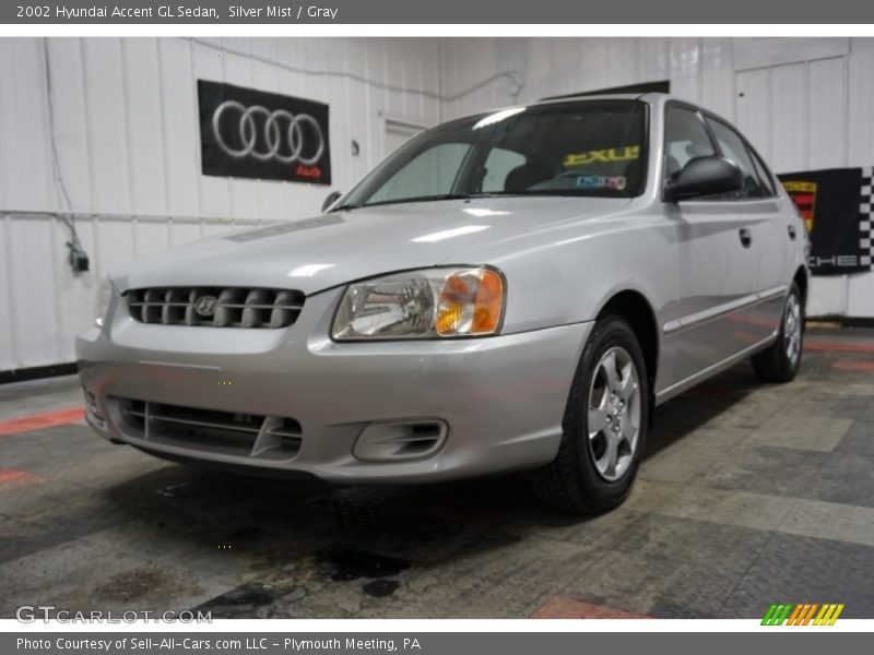 Silver Mist / Gray 2002 Hyundai Accent GL Sedan