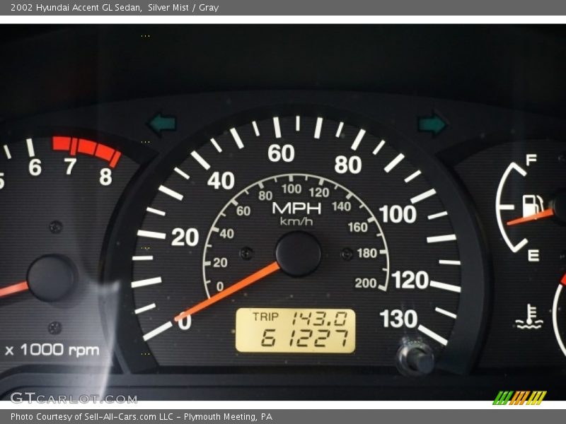 Silver Mist / Gray 2002 Hyundai Accent GL Sedan