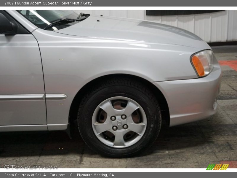 Silver Mist / Gray 2002 Hyundai Accent GL Sedan