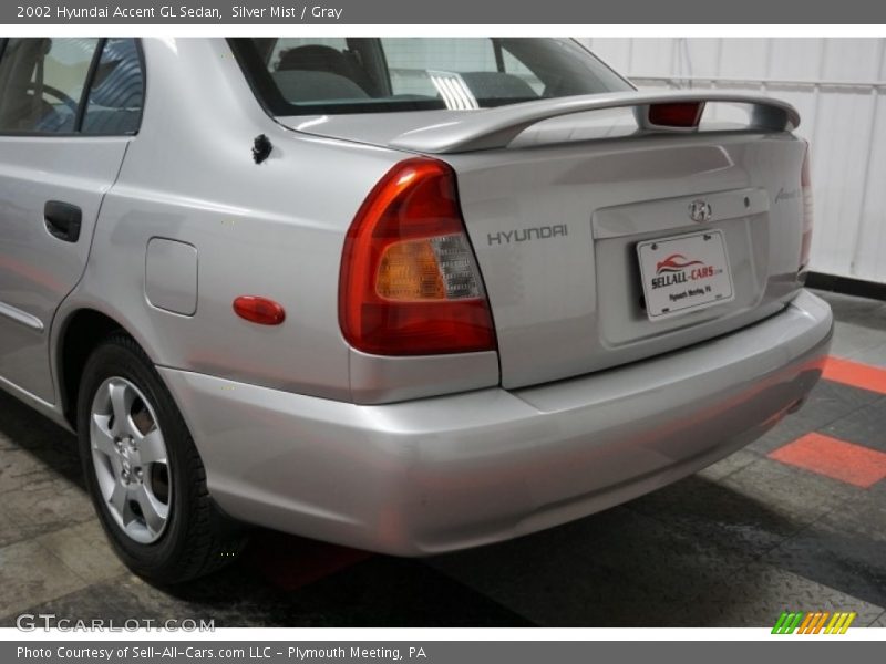 Silver Mist / Gray 2002 Hyundai Accent GL Sedan