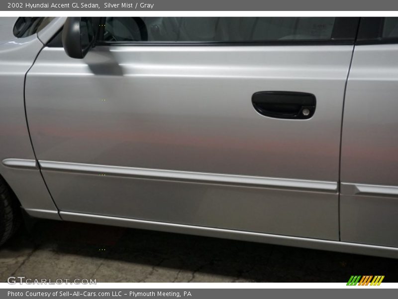 Silver Mist / Gray 2002 Hyundai Accent GL Sedan