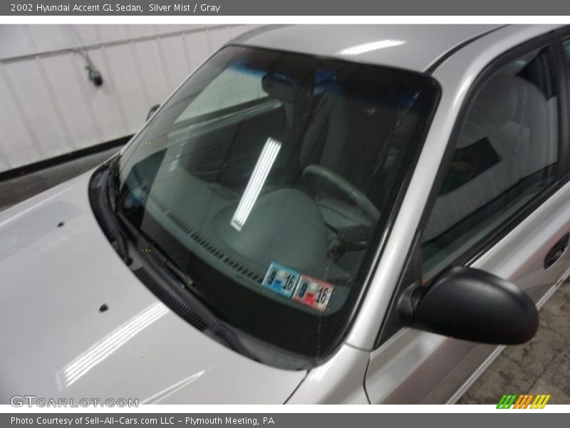 Silver Mist / Gray 2002 Hyundai Accent GL Sedan