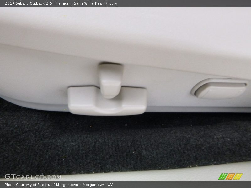 Satin White Pearl / Ivory 2014 Subaru Outback 2.5i Premium