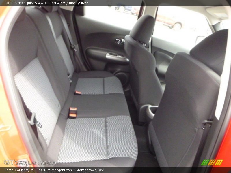 Red Alert / Black/Silver 2016 Nissan Juke S AWD