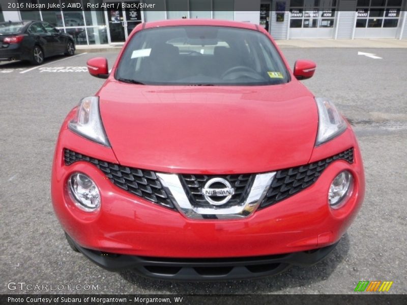 Red Alert / Black/Silver 2016 Nissan Juke S AWD