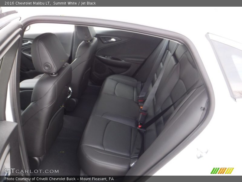 Summit White / Jet Black 2016 Chevrolet Malibu LT