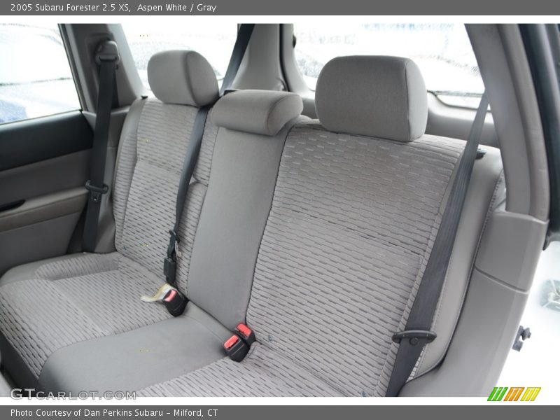 Aspen White / Gray 2005 Subaru Forester 2.5 XS