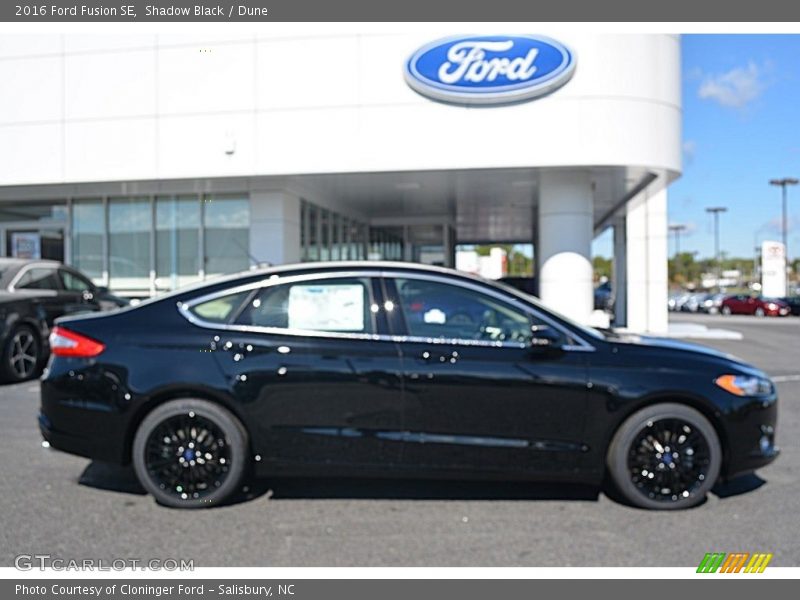Shadow Black / Dune 2016 Ford Fusion SE