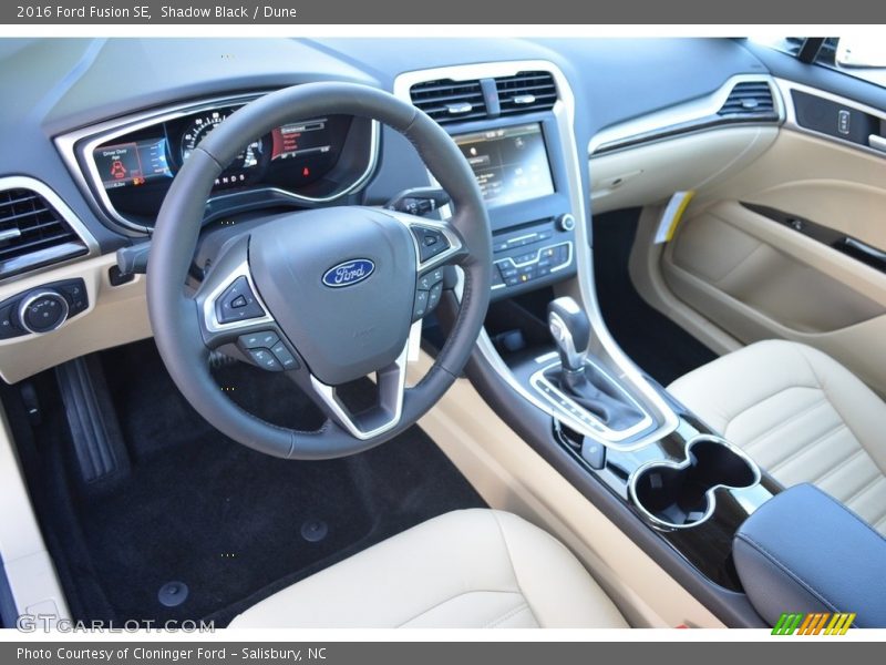 Shadow Black / Dune 2016 Ford Fusion SE
